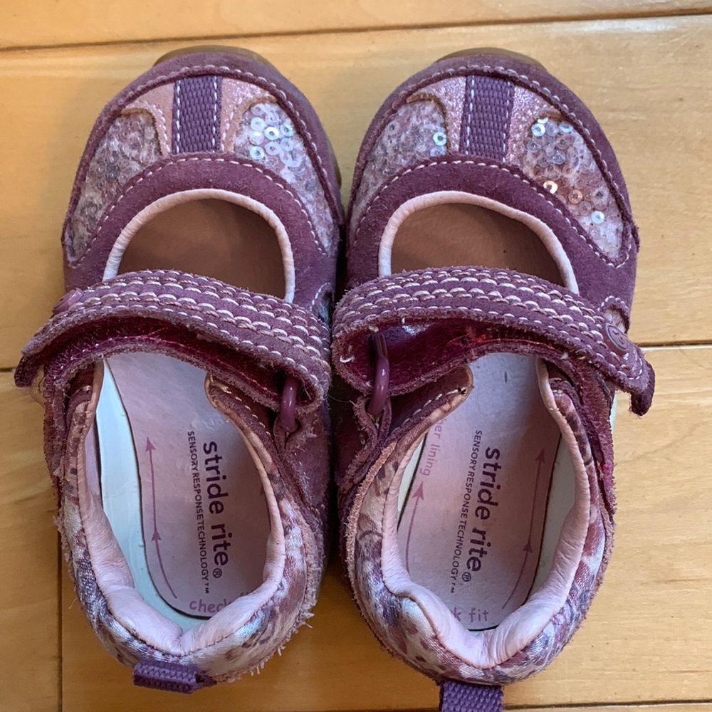 Stride Rite pink and purple shoes💕💜